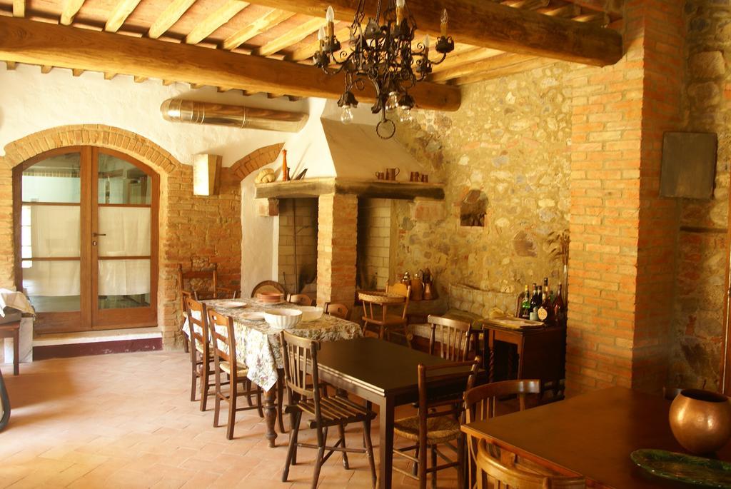 Agriturismo Il Casalino Пари Экстерьер фото