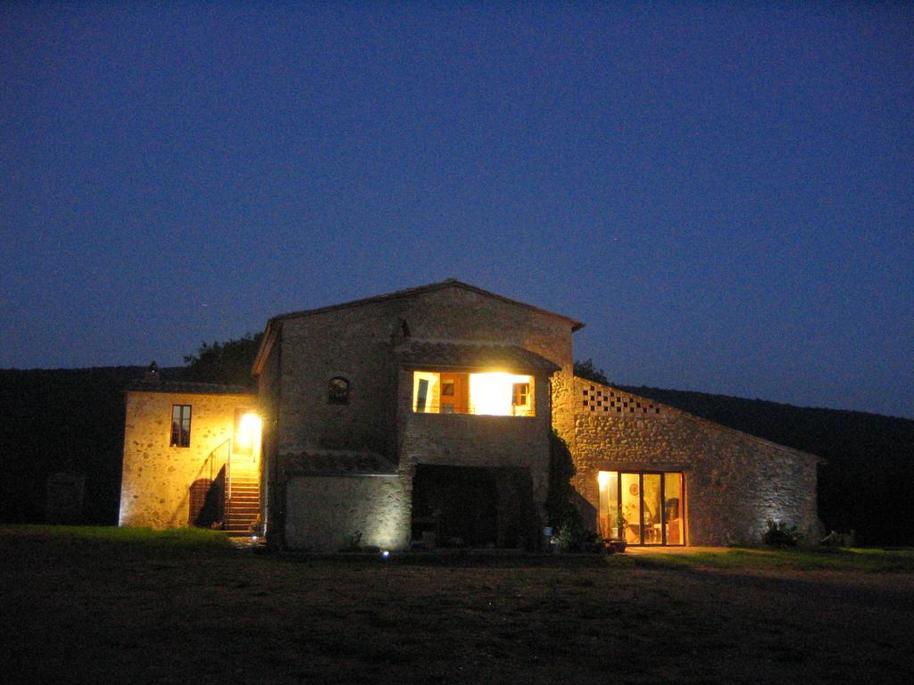Agriturismo Il Casalino Пари Экстерьер фото