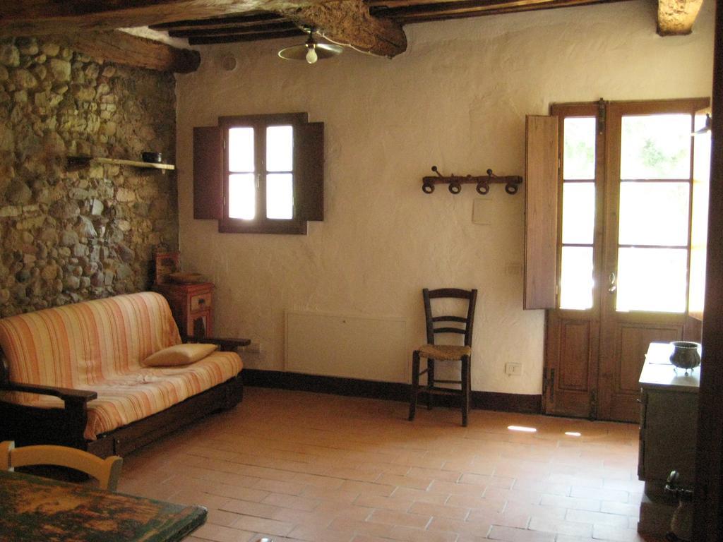 Agriturismo Il Casalino Пари Экстерьер фото