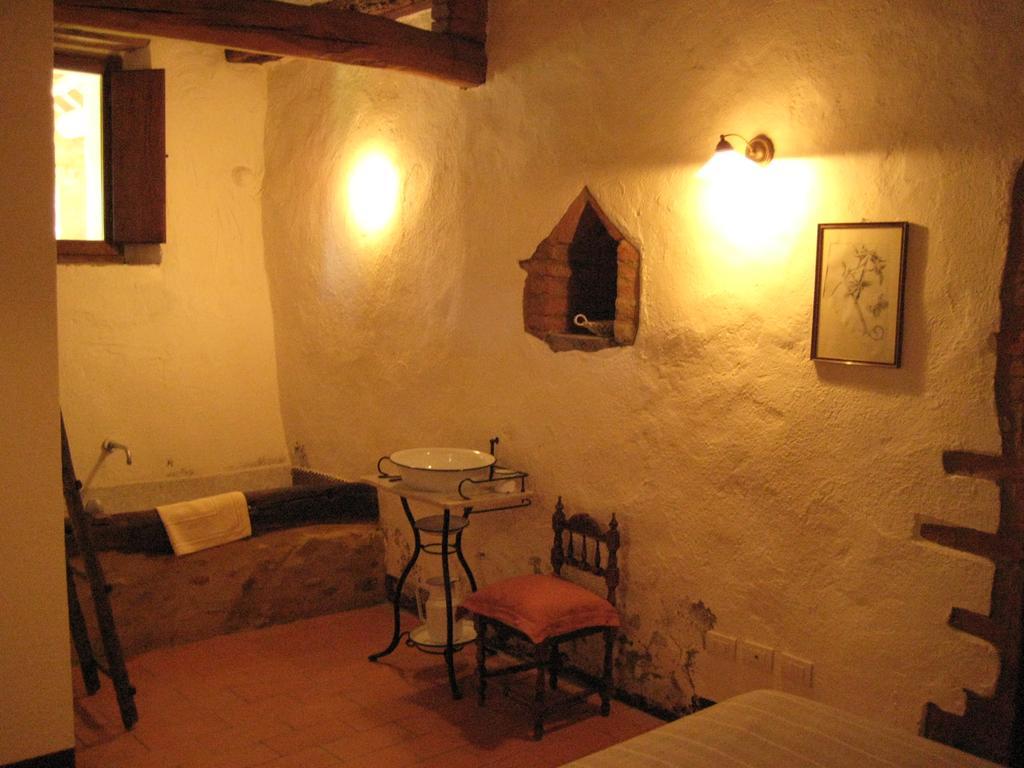 Agriturismo Il Casalino Пари Экстерьер фото